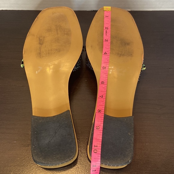 Betsy Johnson Miley Chain Slip On Sandals Size 10 - Picture 13 of 13